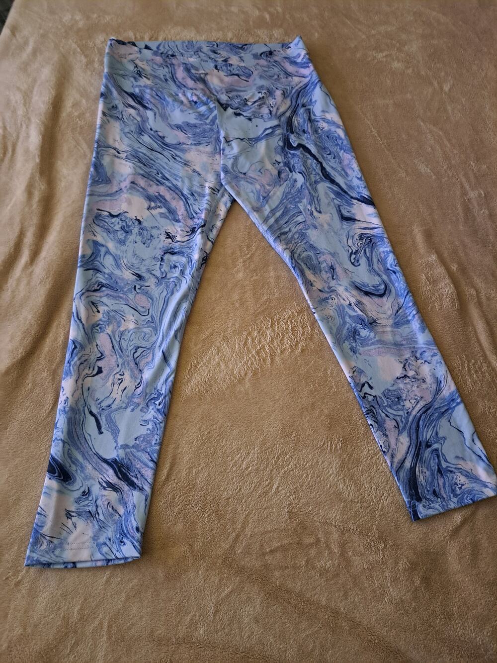 Sporty Legging Size Large SO Tye Dye